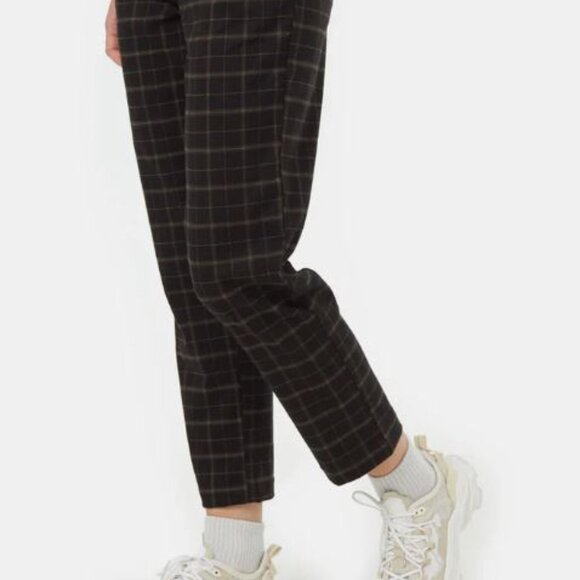Tentree • Soft EcoTwill Cropped Pant Alpine Plaid Black Women's Size XL - Picture 1 of 13